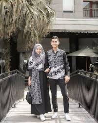 Sale baju koko nibras nbrs nsk 071 pria cowok muslim casual dewasa fashion busana muslim couple lengan pendek promo murah terbaru kekinian 2020. Tak Perlu Pusing Pilih Baju Kondangan Cek Inspirasi Baju Couple Ini Yuk