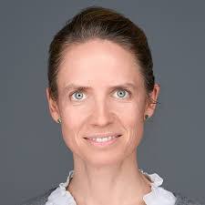 Lisa Mazza's Instagram, Twitter & Facebook