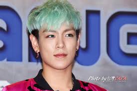 This probably won't be a weekly feature unless y'all can suggest some male idols to big bang t.o.p with white hair wallpapers requested by shaylensylvester please like/reblog if you save. Netizens List Down Idol Members That Rock Blue Green Hair