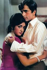 Retrobollywood Shashi Kapoor Hema Malini Abhinetri 1970 Beautiful Bollywood Actress Bollywood Actress Bollywood Stars After a few months anjana realises that shekhar likes to spend more time. shashi kapoor hema malini abhinetri