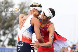 Titled invincible it follows world champion vincent luis as he attempts to make history in the biggest year of his career with two olympic gold medals, the super league triathlon and wtcs titles on the line. Luis Takes Gf Mola 3 Peats For World Title Slowtwitch Com