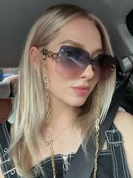 Kính nữ LV* gọng xích dáng mắt vuông đẹp sang kèm dây xích vàng