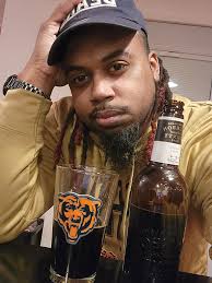 CHICAGO BEARS STOUT OF THE WEEK I didn't have time to get anything special,  mainly because I had the special brew yesterday, so why not get some OG  BCBS '24? This is