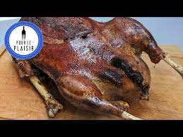 Saftige Weihnachtsgans Gansebraten Mit Sosse Thomas Kocht Youtube Braten Weihnachtsgans Gansebraten Rezept