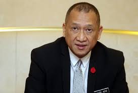 Teng chang khimvideoskepada dato seri nazri aziz. 33 000 People From 126 Countries Accepted For M Sia My 2nd Home Nazri