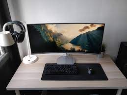 Simple Computer Desk Tags Computer Desk Ideas For Small Spaces Computer Desk Ideas For Gaming Best Com Computer Desk Setup Desk Setup Gaming Room Setup