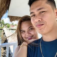 Sa gubat pumunta si pedro at si juan sabi ni juan kay pedro `kung  matatamaan mo ung ibon bibigyan kita ng ginto'binaril ni pedro ung  ibon.....patay Sabi ni pedro`o juan ibigay mo