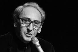 Pazzo, genio, il più profondo e colto dei musicisti italiani la vita straordinaria di un uomo fuori dall'ordinario famiglia di pescatori, è stato un uomo di grande rettitudine. Club Tenco Esprime Il Proprio Dolore Per Scomparsa Di Franco Battiato Expartibus