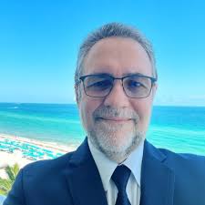 Happy Work Anniversary, Laura! 🎉 Since April 2013, Laura has brought  leadership, vision, and serious marketing chops to Mad 4 Marketing. As our  VP, she's helped shape countless campaigns, guided…