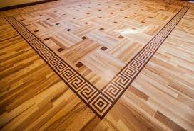 الرسم على الباركيه تتعدد ألوانه وأشكال وقيمته الجمالية تميز القصور التاريخية الجمال نت