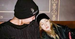 2ne1's sandara park makes ji soo blush when he appears on onstyle's get it beauty and she demonstrates her charming techniques on how to get closer to the guy she likes on white day. G Dragon Confesses His True Feelings About Dara That He S Never Told Anyone Koreaboo