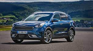 Esthétiquement, la niro rechargeable cumule également les qualités. Kia Niro Essai Un Niro Pas Si Feroce Avis Prix Fiche Technique Du Crossover Hybride Auto Moto Magazine Auto Et Moto