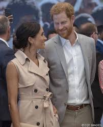 Piers morgan called out for mocking harry and meghan minutes after sharing 'be kind' post piers morgan has been called out by multiple twitter users after he took another swipe at prince harry and. Harry Und Meghan Adoptions Sensation In Ein Kleines Madchen Verliebt Madchen Verliebt Prinz Harry Kleines Madchen