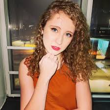 Deanna Silva (@deanna.travels) • Instagram photos and videos