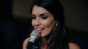 A História de Joyce Cândido