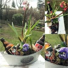 Biergarten Geschenk Kleine Aufmerksamkeit Manner Fruhjahr Fruhling Fruhbluher Blumen Herrentag Zinkschale Mit Garten Gartenzwerg Herrentag