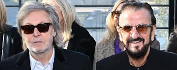 Willie Nelson Falls Ill, Will Miss Start of Outlaw Music Festival Tour  Under Doctor's Orders