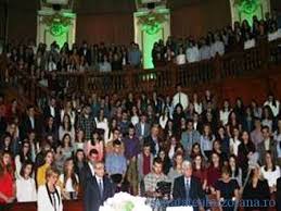 Menţionăm şi faptul că profesiile de moaşă, respectiv asistent medical generalist (cu patru ani de studii), sunt reglementate la nivelul uniunii europene, beneficiind de recunoaşterea automată a diplomei de licenţă dobândită la umf „carol davila în toate ţările membre ue, conform prevederilor directivei europene nr. Inceput De An Universitar La Umf Carol Davila SÄnÄtatea BuzoianÄ