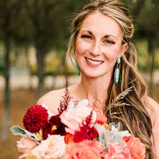 She's definitely our kind of rain! 👰🏼‍♀️✨ #BabeBride A big  congratulations to Amanda + Andrew