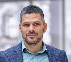 Cynthia Guenther's Instagram, Twitter & Facebook