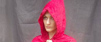 A white lady (or lady in white) is a type of female ghost, typically dressed in a white dress or similar garment, reportedly seen in rural areas and associated with local legends of tragedy. Sud Aveyron La Legende De La Dame Rouge Midilibre Fr