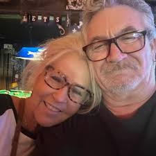 Who provides reliable lawn service in Panama City Beach, FL?