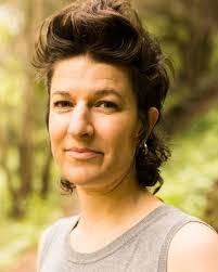 Lori Hildreth's Instagram, Twitter & Facebook