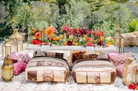 Reserva online de excursiones, visitas guiadas, traslados al aeropuerto y actividades en marruecos ¡civitatis es líder en el turismo en español! Inspiracion De Mesa Marroqui Blog De Bodas De Una Boda Original