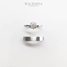 We are proud to offer a collection of engagement rings, men's rings and wedding bands to suit discerning tastes. Home Boajewels
