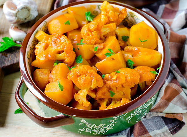 15 Popular Indian Dishes To Order At a Restaurant — Eat This Not That