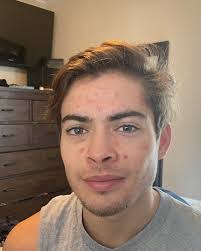 Jonathan Oneill's Instagram, Twitter & Facebook