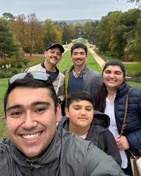 🌍✨Hace unas semanas, visité el Vaticano y fue increíble. 🇻🇦 Comencé en  la impresionante Plaza de San Pedro y la majestuosa Basílica. Uno de los  momentos más emocionantes fue subir a la