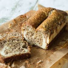 Bananenbrot Trifft Kasekuchen Mit Joghurtswirl Rezept Lebensmittel Essen Bananenbrot Bananen Brot