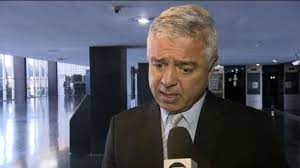 A informação foi confirmada por meio de sua conta oficial no twitter. Blxzu2h9rbc7dm