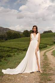 Feminine Affordable Wedding Dresses For The Minimalist Bride