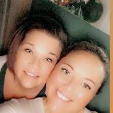 Hollie Rivers's Instagram, Twitter & Facebook