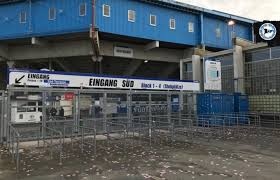 Mit der schücoarena hat der dsc arminia bielefeld eine geliebte und traditionsreiche sportliche heimat seit vielen jahrzehnten. Stadion Verunreinigt Neonazi Angriff Gegen Zweitliga Klub
