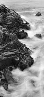 Iphone Xs Max Wallpaper Black And White Lets turn off black and white mode to return to the color display you expect to see.