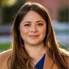 Kayla Burd's Instagram, Twitter & Facebook