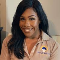 Stefany Thomas's Instagram, Twitter & Facebook