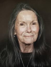 Leslie Long's Instagram, Twitter & Facebook