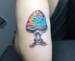 Weird or not, it looks really good and it can be an a small and simple fine line mushroom tattoo will always fit in. Mushroom Tattoos 20 Concepts With Which Means Nexttattoos
