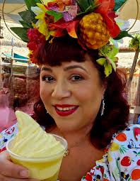 The 'Snow White' dole whip cone … prettiest treat I ever did see ♥️