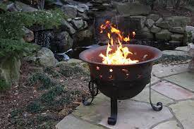 Amazon Com Catalina Creations 29 Heavy Duty Cast Iron Fire Pit Large Wood Fire Pit Outdoor Patio Decor Spark Screen Accessories Included Black Ad364 Garden Outdoor