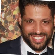 I am proud to have achieved 1st place with 179% target achievement in Q4  out of a total of 172 hybrid (hunting/farming) sales employees at Groupon  worldwide. Many thanks also to my