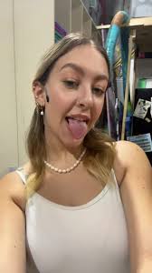 Kyra levy (@thekyralevy)'s videos with H3NDOR1X