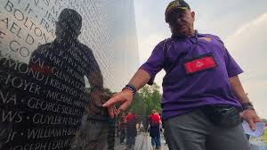 Honor Flight: At the wall of the Vietnam Veterans Memorial