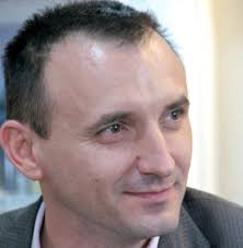 Interviu ROBERT ŞERBAN: „Tânjesc să am tihna interioară şi timpul necesar  scrisului de literatură”