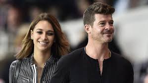 Robin thicke's long hair draws mixed reactions on social. Robin Thicke Expecting Baby With 22 Year Old Girlfriend