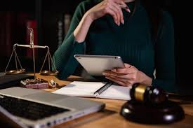 A Consumer’s Guide to Contingency Fees for Injury Lawyers in Michigan